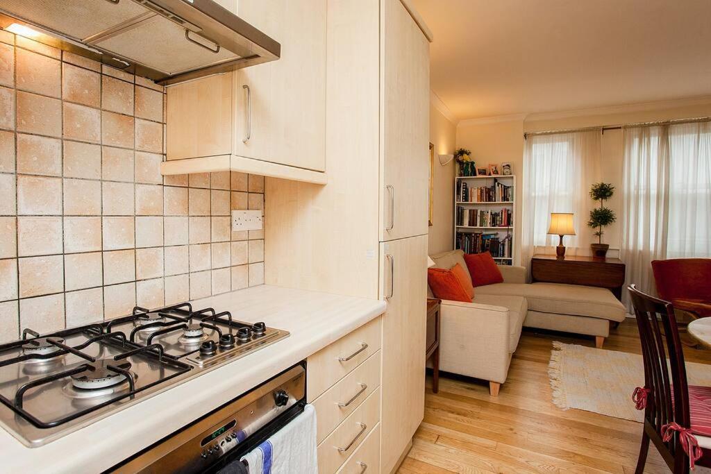 Bright 2 Bedroom Flat In Central ลอนดอน ภายนอก รูปภาพ